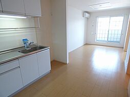 クレール聖徳B 2階2LDKのリビング/ダイニング