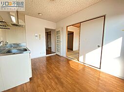 ル・シャトー 3階2DKのリビング/ダイニング