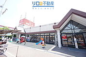 関西スーパー荒牧店 724m