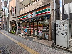 セブンイレブン渋谷幡ヶ谷駅前店 徒歩7分。 510m