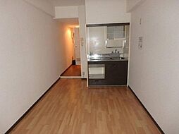 初台スカイレジテル 806 8階ワンルームのリビング/ダイニング