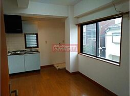 幡ヶ谷五番館(マハナコート) 301 3階1LDKのリビング/ダイニング