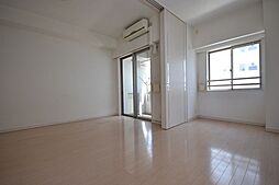 プラティノ代々木 103 1階1LDKのリビング/ダイニング