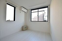 ガーデンテラス代々木上原 2001 2階ワンルームのリビング/ダイニング