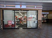 セブンイレブン小田急経堂店 徒歩14分。 1120m