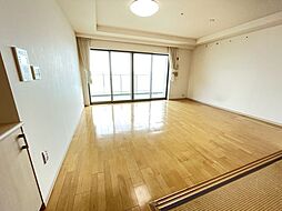 ブランズ西大津レイクテラス 3LDKのリビング/ダイニング