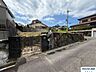 外観：前面道路含む現地写真