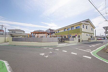 南古谷保育園 徒歩9分。 670m