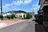 その他：緑豊かで閑静な住宅街に、33坪超の敷地をご用意。