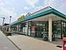 周辺：いなげやina21羽村富士見平店 徒歩5分　毎日のお買い物がお得なスーパーです。駐車場完備。