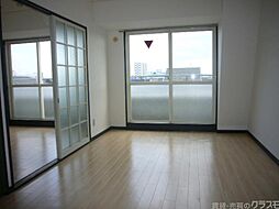 ホワイトクレステ 6階ワンルームのリビング/ダイニング