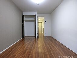 プレシャス六番館 103 1階1Kのリビング/ダイニング