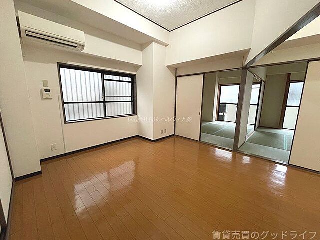 寝室