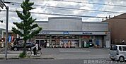 ダックス伏見深草店 724m