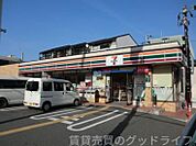 セブンイレブン京都油小路九条店 245m