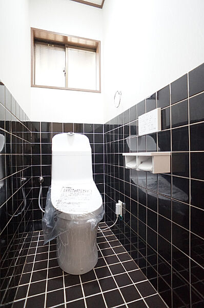 トイレを拡大表示