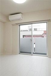 プレミアムキューブ川崎 210 2階1Kのリビング/ダイニング