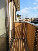 南向きバルコニーで日当たり良好。