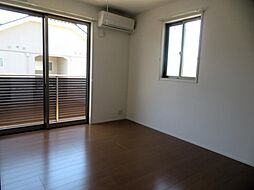 SUNSET　MALL（サンセットモール）III　B棟 102 1階1LDKのリビング/ダイニング