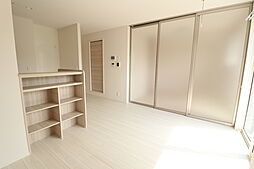 ファミリア 203 2階3LDKのリビング/ダイニング