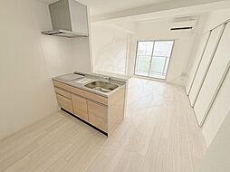 セレニテ十三ミラク 12階1LDKのリビング/ダイニング