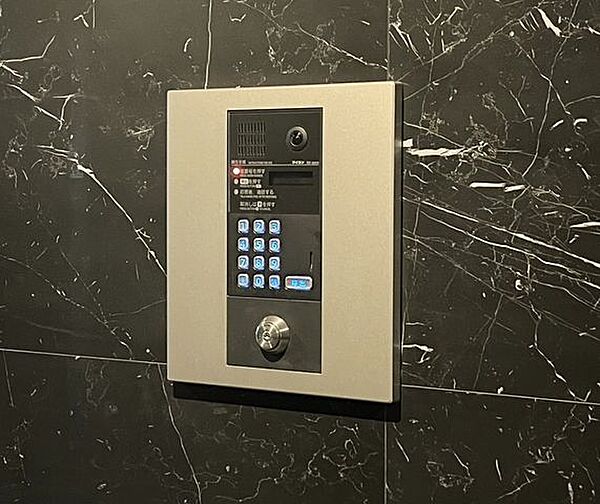 エントランスを拡大表示