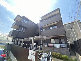 イー・ヒローズ  ｜ 大阪府吹田市江坂町５丁目1番3号（賃貸アパート2LDK・2階・63.20㎡） その1