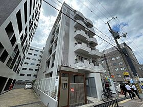 プレリエ江坂  ｜ 大阪府吹田市垂水町３丁目29番31号（賃貸マンション1K・2階・28.45㎡） その1