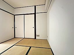 ウネサマンション 4階1LDKのリビング/ダイニング