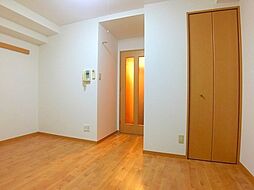 ダイアパレス新大阪宮原 13階ワンルームのリビング/ダイニング