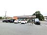 周辺：セブンイレブン飯能中居店 徒歩10分。 760m