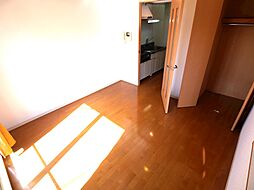 アステラス烏山 103 1階1Kのリビング/ダイニング