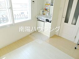 ロイヤルハワイアン 301 3階ワンルームのリビング/ダイニング