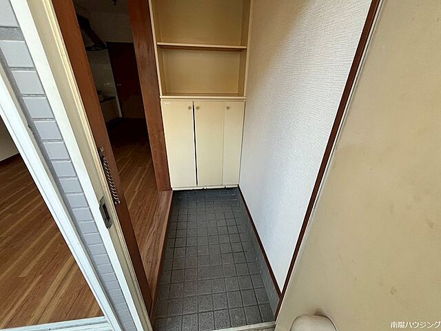 玄関