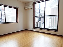 プルティエIII 105 1階1Kのリビング/ダイニング