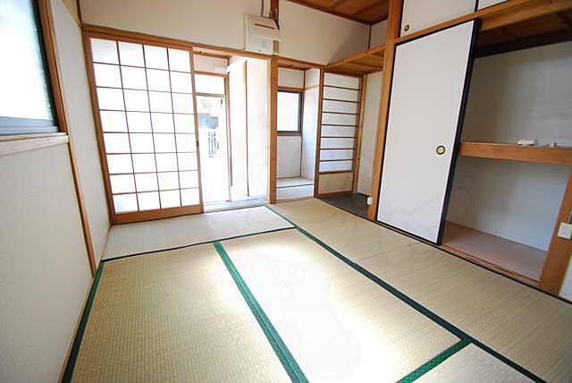 寝室