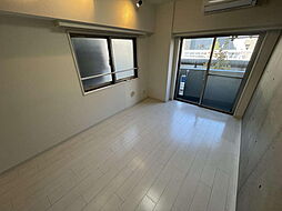 東急田園都市線 三軒茶屋駅 徒歩7分の賃貸マンション 5階1Kのリビング/ダイニング