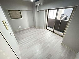 東急田園都市線 駒沢大学駅 徒歩5分の賃貸マンション 8階1Kのリビング/ダイニング