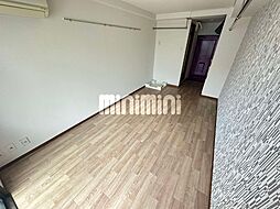 メゾンソレイユ 3階ワンルームのリビング/ダイニング