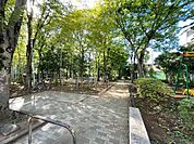 公園「中央緑地公園まで289m」