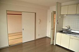 東急田園都市線 梶が谷駅 徒歩4分の賃貸マンション 3階2DKのリビング/ダイニング