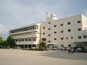 船橋市立海神南小学校（655m）