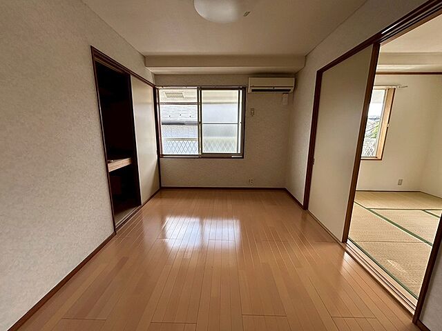 寝室
