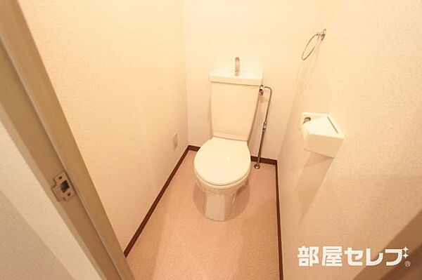 画像9:個室トイレ