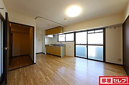 エステートII 6階2DKのリビング/ダイニング