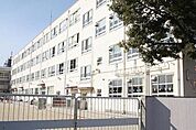 名古屋市立比良小学校 560m