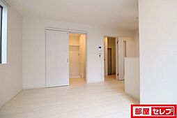 Grandtic Castle 2階1LDKのリビング/ダイニング