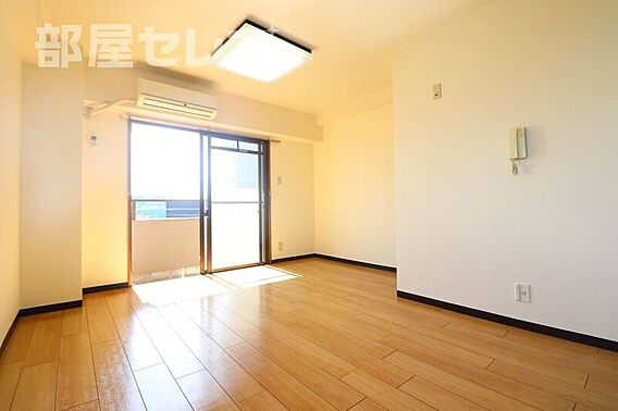 プチファミーユ_内装_9