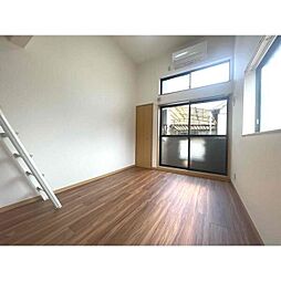 プルミエ 1階1Kのリビング/ダイニング