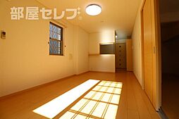 コンフォートII 1階1LDKのリビング/ダイニング